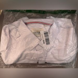OXFORD. Button down Shirt. Color white. In size XL.